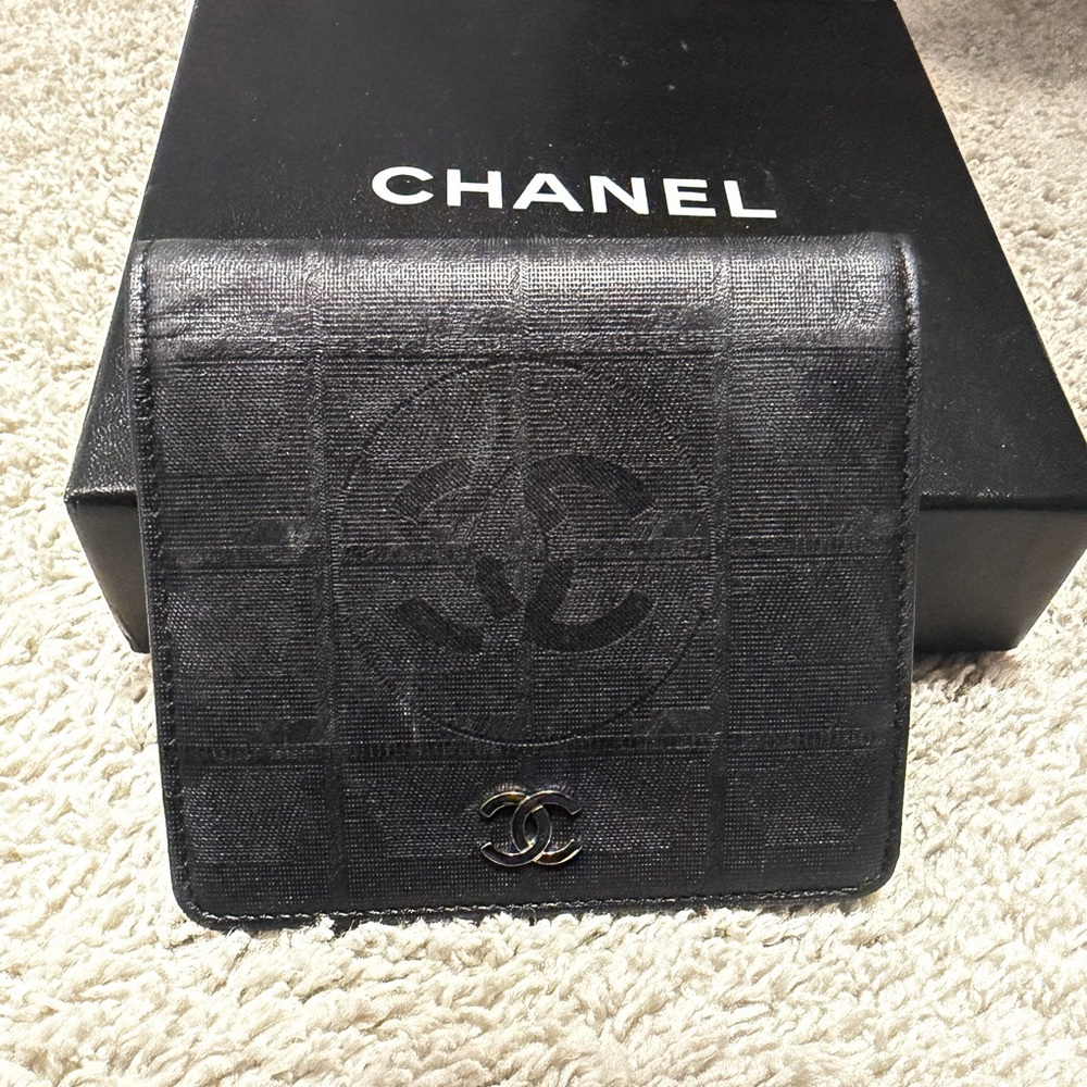 CHANEL Black Bifold Wallet